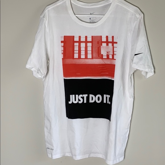 Nike Other - Nike Men’s Shirt